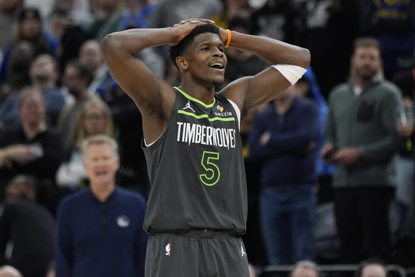 Anthony Edwards Shines but Timberwolves’ Slow Start and Late Mistakes Cost Them Against Warriors