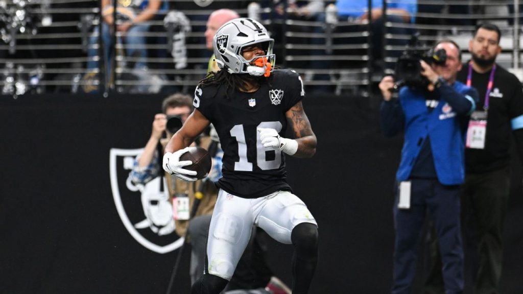 Jakobi Meyers' 25yard touchdown puts the Raiders ahead in Las Vegas