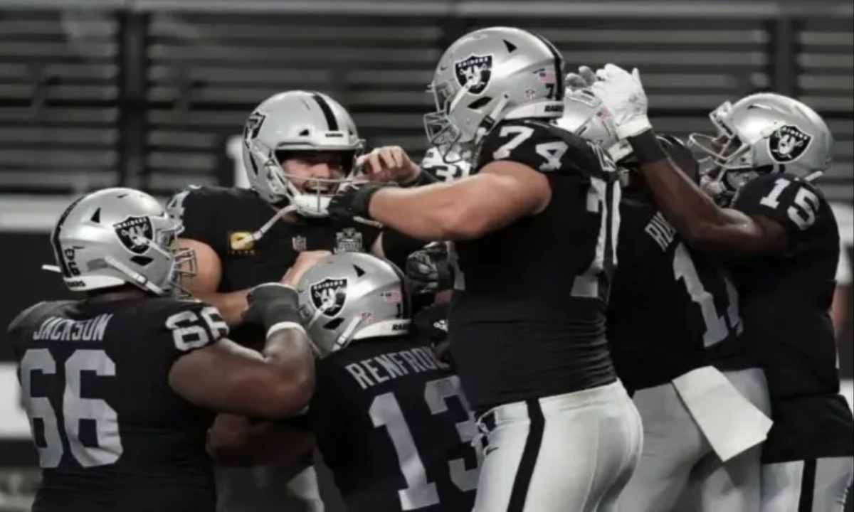 Raiders’ Loss Secures Top Draft Pick A Pivotal Moment in Search for Franchise Quarterback