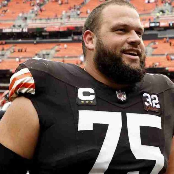 Joel Bitonio