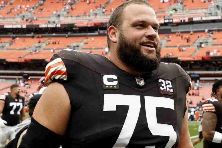 Joel Bitonio