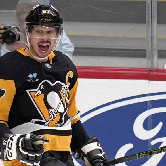 Sidney Crosby Extends Scoring Streak as Penguins Shut Out Predators 3-0