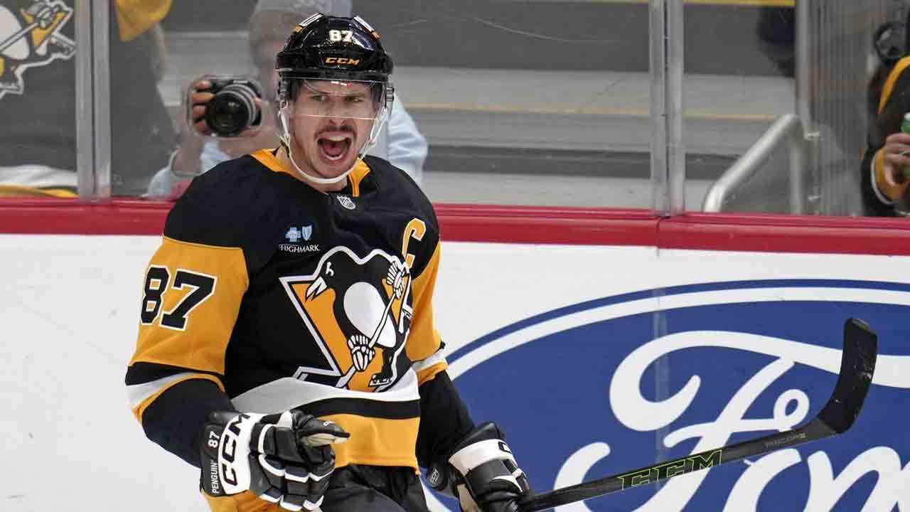 Sidney Crosby Extends Scoring Streak as Penguins Shut Out Predators 3-0