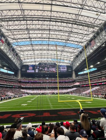 Texans Face Stadium Dilemma as Renovation Costs Spark New Construction Debate