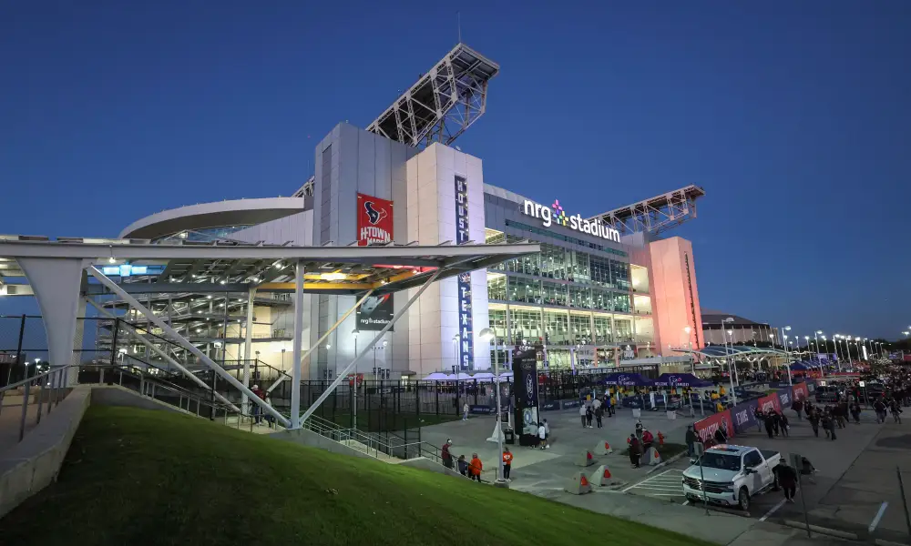 Texans Face Stadium Dilemma as Renovation Costs Spark New Construction Debate