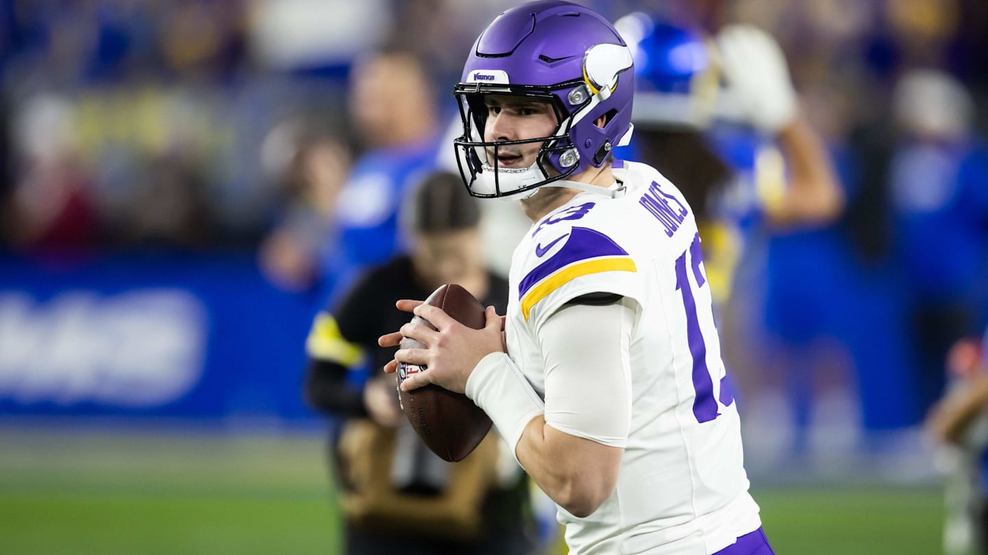 Indianapolis Colts Sign Daniel Jones to Challenge Anthony Richardson