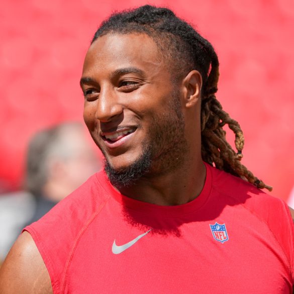 Saints agree to three-year deal with two-time Super Bowl champion