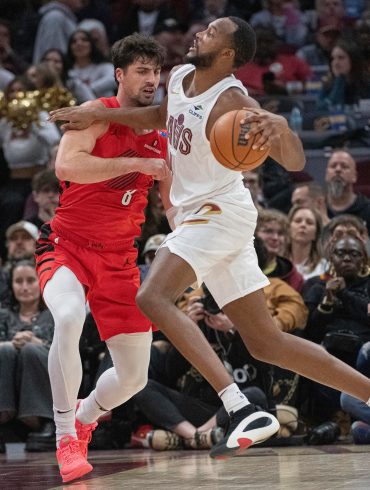Cavaliers Outlast Blazers in Overtime as Controversial Officiating Sparks Frustration