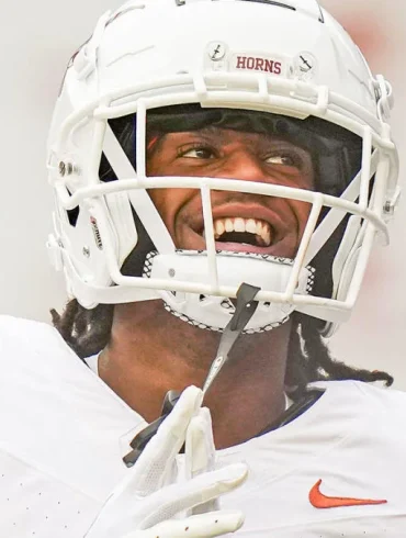 Isaiah Bond
