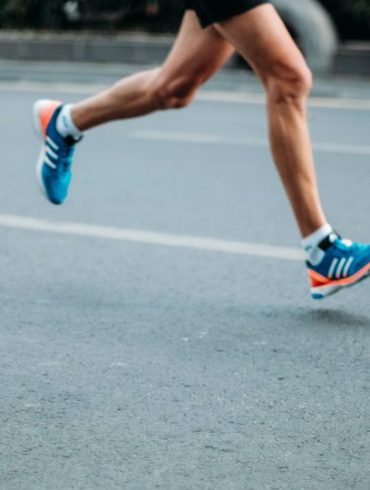 Marathon Running Temporarily Depletes Brain Myelin but Recovers Within Weeks