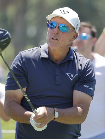 Phil Mickelson Fires Back at Fred Couples Amid Brooks Koepka PGA Tour Controversy