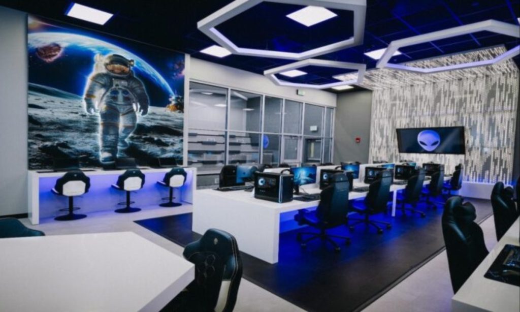 Alienware Powers Up Collegiate Esports with Inaugural Apex Legends Clash and Vision for Student Innovation