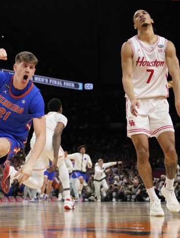 Clayton’s Second-Half Surge Lifts Florida to Thrilling National Title Victory Over Houston