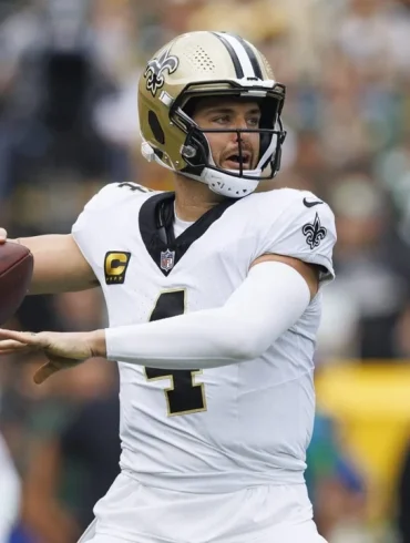 Derek Carr