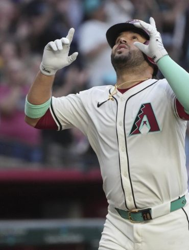 Eugenio Suárez Makes MLB History with Four-Home Run Game as Diamondbacks Suffer Tough Loss