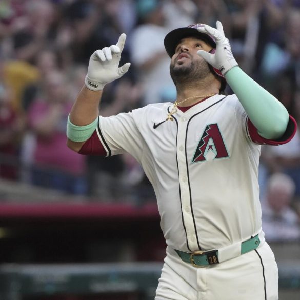 Eugenio Suárez Makes MLB History with Four-Home Run Game as Diamondbacks Suffer Tough Loss