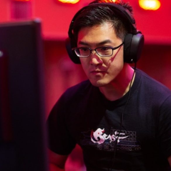 GamerBee Joins Flash Wolves at 46, Rekindling Taiwan’s Fighting Game Legacy and Defying Esports Age Barriers