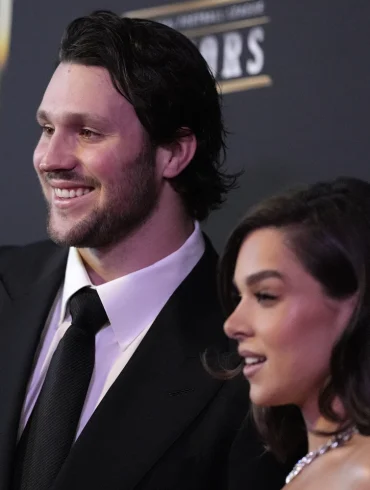 Hailee Steinfeld Rises to Fame Fortune and a High Profile Engagement