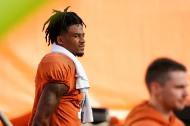 Isaiah Bond