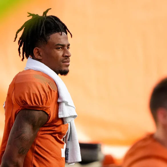Isaiah Bond