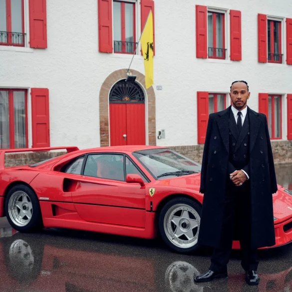 Lewis Hamilton’s Iconic Ferrari F40 Photo Marks a New Chapter and Symbolic Clash Over Tradition