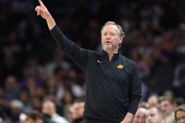 Mike Budenholzer
