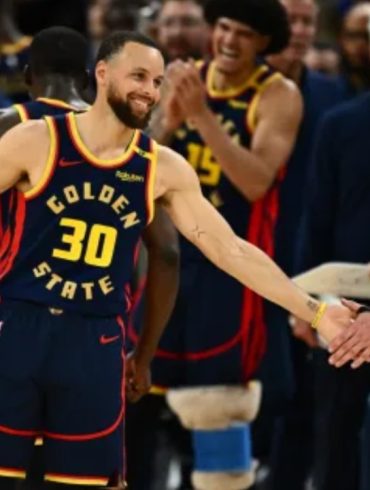 Warriors Slip to Seventh After Spurs Loss, Now Facing Play-In Danger With Two Games Left
