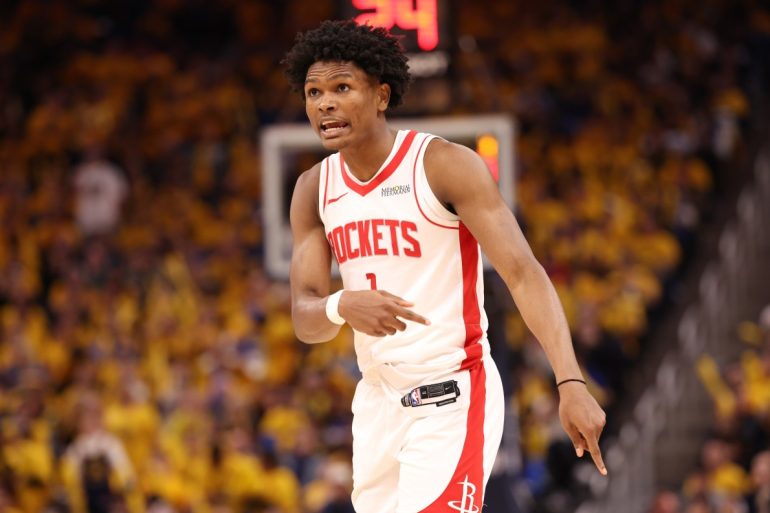 Amen Thompson Shines on Both Ends as Rockets Stun Warriors in Game 5, Forcing Pivotal Game 6