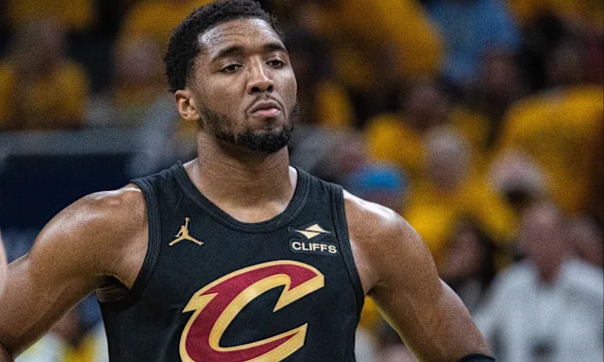 Cavs Crumble in Game 4 as Mitchell Injures Ankle and Pacers Take 3-1 Series Lead