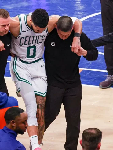 Celtics Rally Without Tatum, Unleash Elite Defense and Team Play to Crush Knicks in Game 5