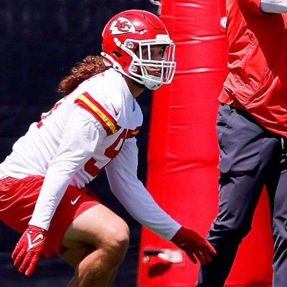 Chiefs Turn to Rookies Norman-Lott and Gillotte to Revive Pass Rush After Sack Decline