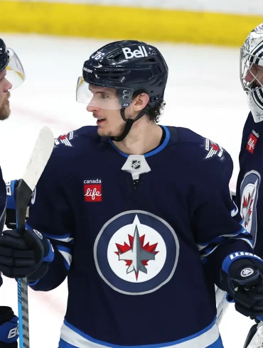 Connor Hellebuyck Delivers Statement Shutout as Jets Blank Stars to Even Series at Home