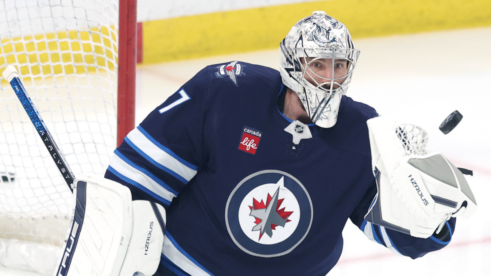 Connor Hellebuyck