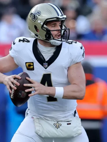 Derek Carr