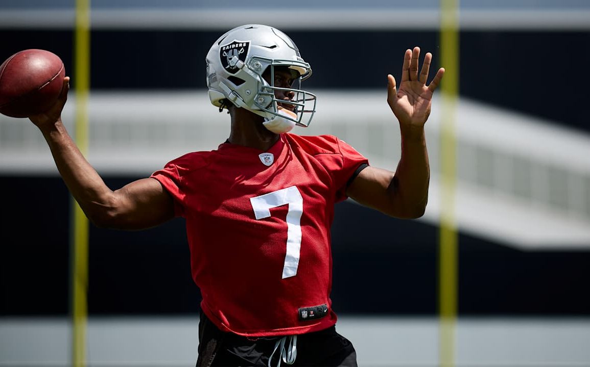 Geno Smith Brings Veteran Calm, Mobility, and Leadership to Revamped Raiders Offense