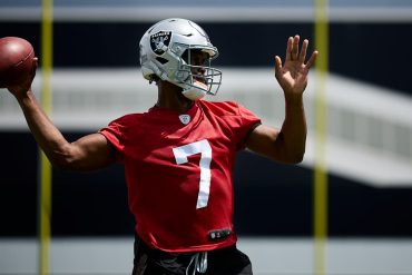Geno Smith Brings Veteran Calm, Mobility, and Leadership to Revamped Raiders Offense