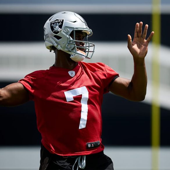 Geno Smith Brings Veteran Calm, Mobility, and Leadership to Revamped Raiders Offense