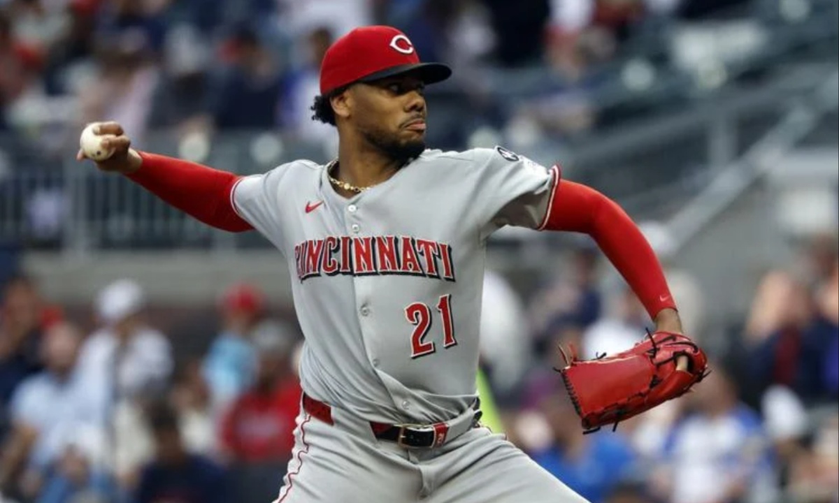 Hunter Greene Exits Early with Groin Injury After Dominant Start as Reds Await Test Results