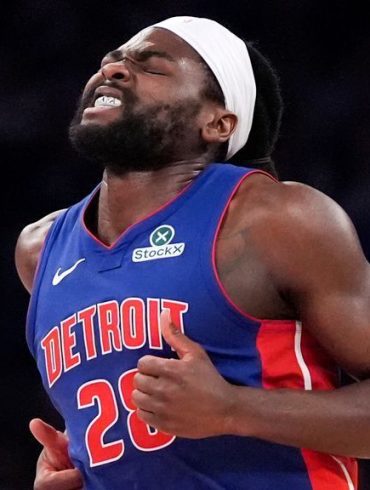 Isaiah Stewart's Knee Injury Tests Pistons' Frontcourt Depth as Duren and Reed Step Up in Playoffs