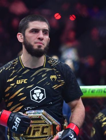 Islam Makhachev Sets Sights on Welterweight Title After Della Maddalena’s Gritty UFC 315 Win