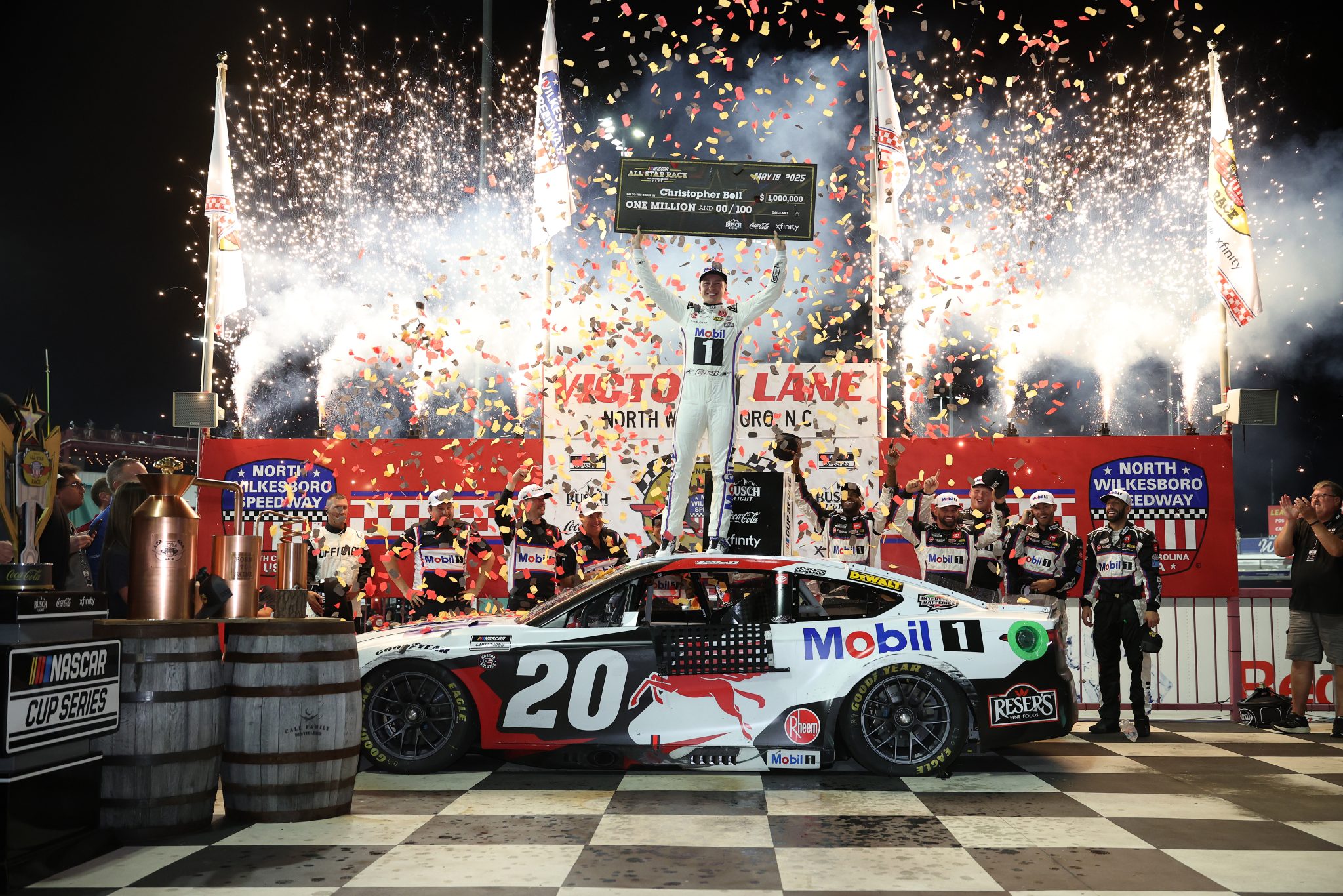 Joey Logano’s All-Star Gamble Backfires as Bell’s Bold Pass and Fresh Tires Steal Victory