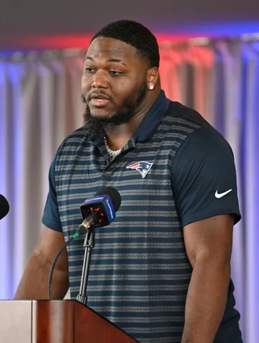 Milton Williams Responds to Vrabel’s Challenge, Aims to Lead Patriots’ Defensive Revival Through Effort and Accountability