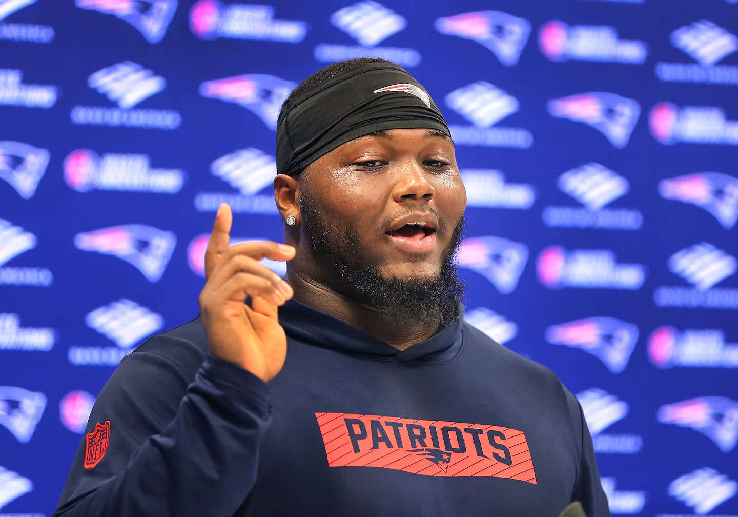 Milton Williams Responds to Vrabel’s Challenge, Aims to Lead Patriots’ Defensive Revival Through Effort and Accountability
