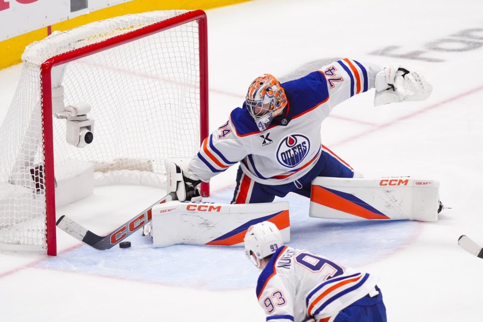 Oilers Silence Doubters With Shutout Win as Defense and Skinner Dominate Game 2 Against Stars
