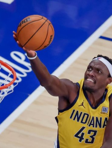 Pascal Siakam Drops 39 to Lead Pacers Past Knicks in Game 2, Extends Series Lead to 2-0