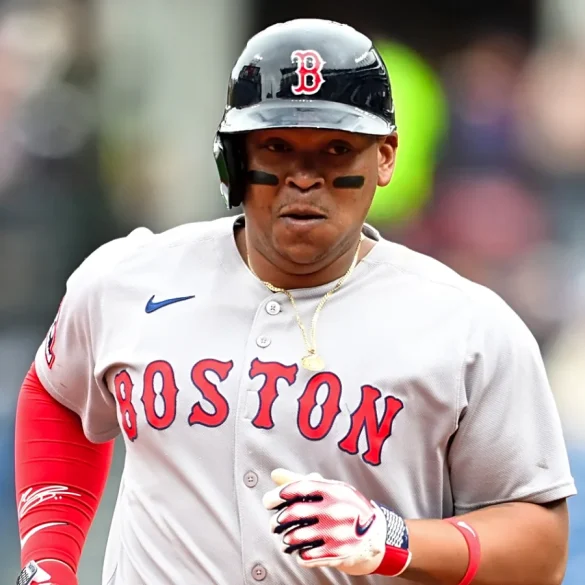 Rafael Devers Rejects Red Sox’s First Base Request, Citing Broken Promises and Role Frustration