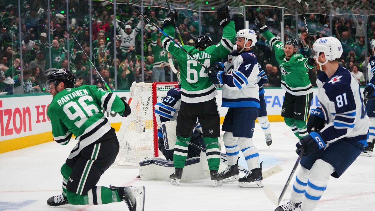 Rantanen Powers Stars Past Jets with Third-Period Surge to Take 2-1 Series Lead