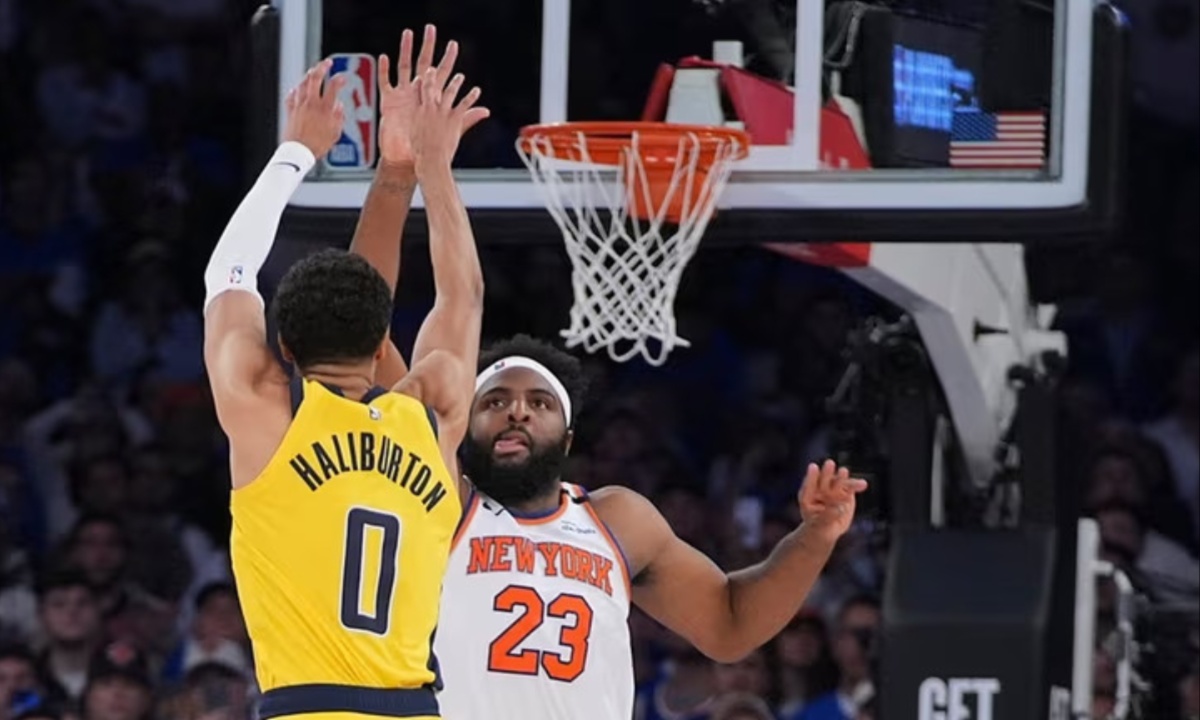 Stan Van Gundy Blasts Knicks' Defense, Urges Fix Before Pacers Gain More Ground