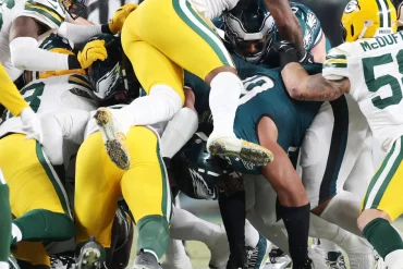 Steichen and Gannon Support Ban on Tush Push Despite Benefiting from It with Eagles