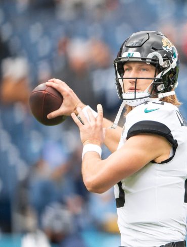 2021 NFL Quarterback Class Falls Short of Expectations as Struggles Continue
